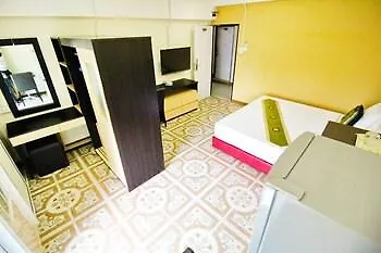 Ac Habitat Aparthotel
